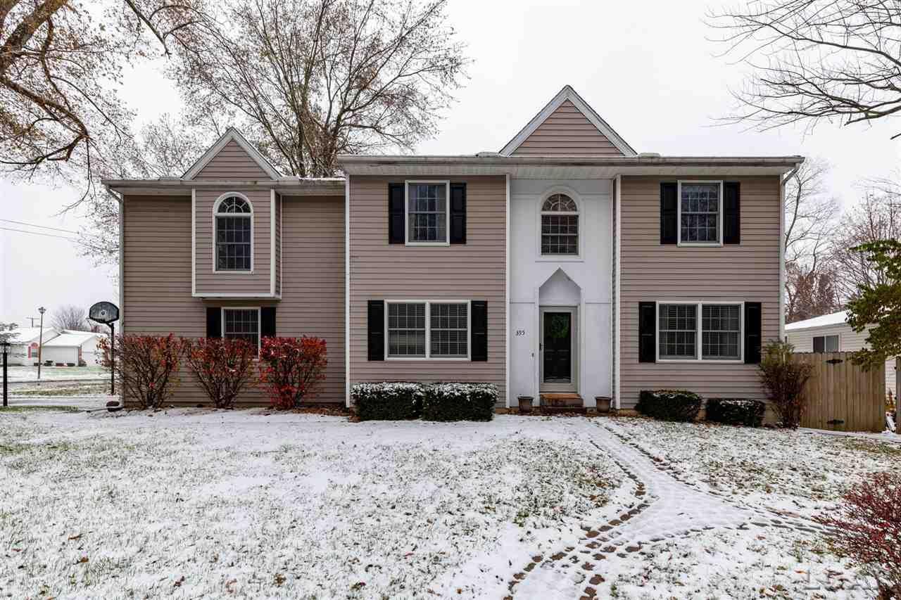 395 Burt St - Photo 1