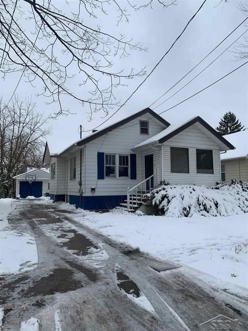 2143 Clinton - Photo 1