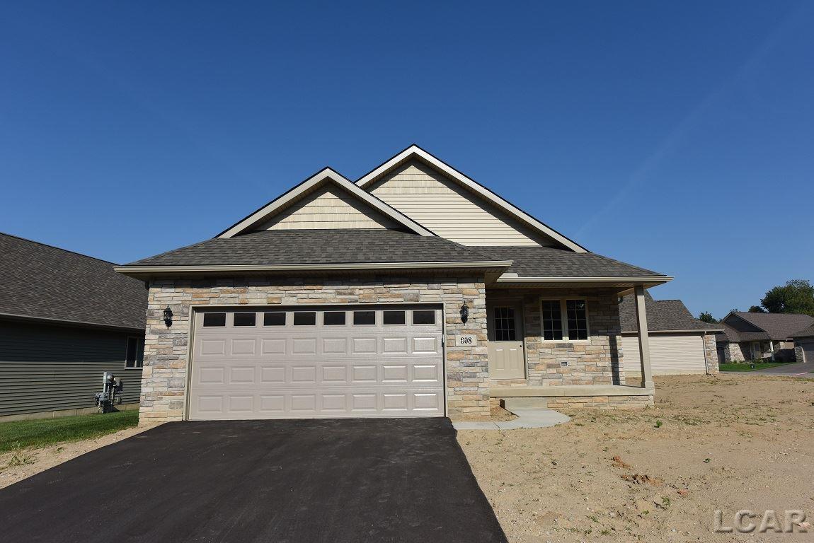826 War Bonnet Dr - Photo 1
