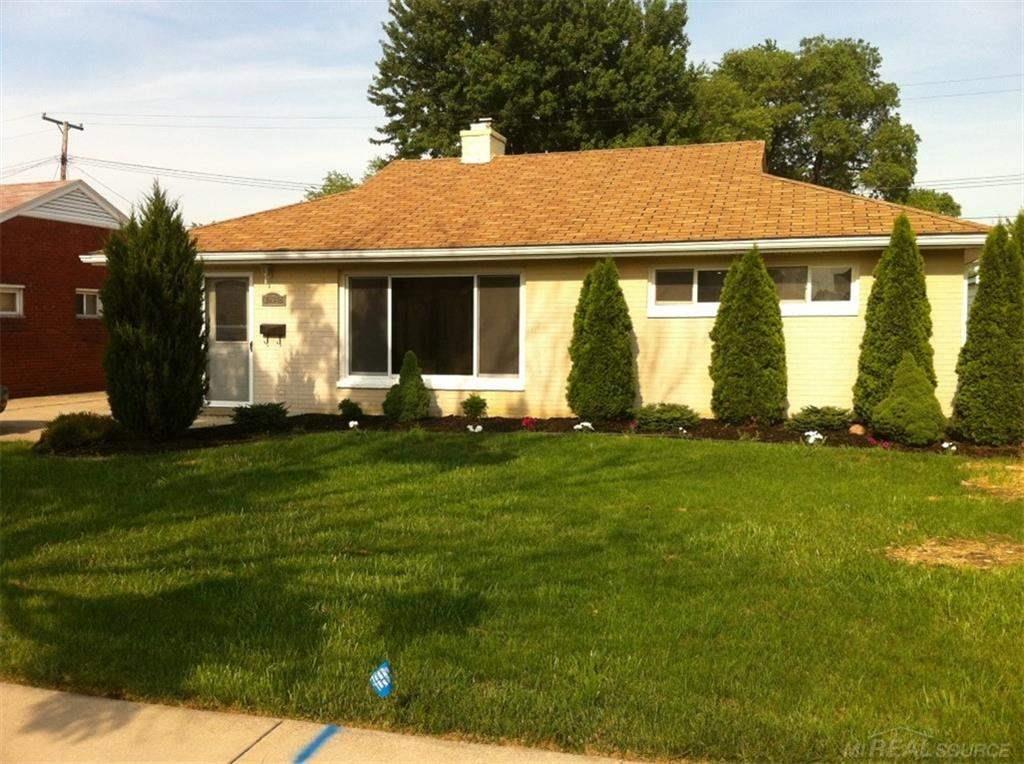 26348 Compson - Photo 1