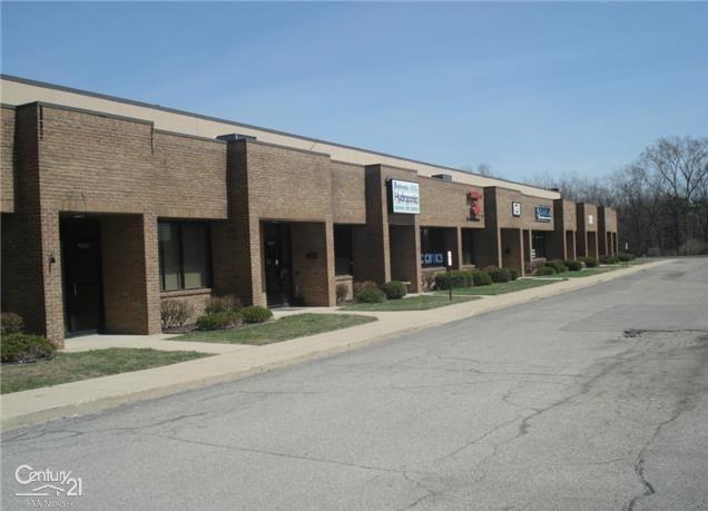 38500 Michigan - Photo 1