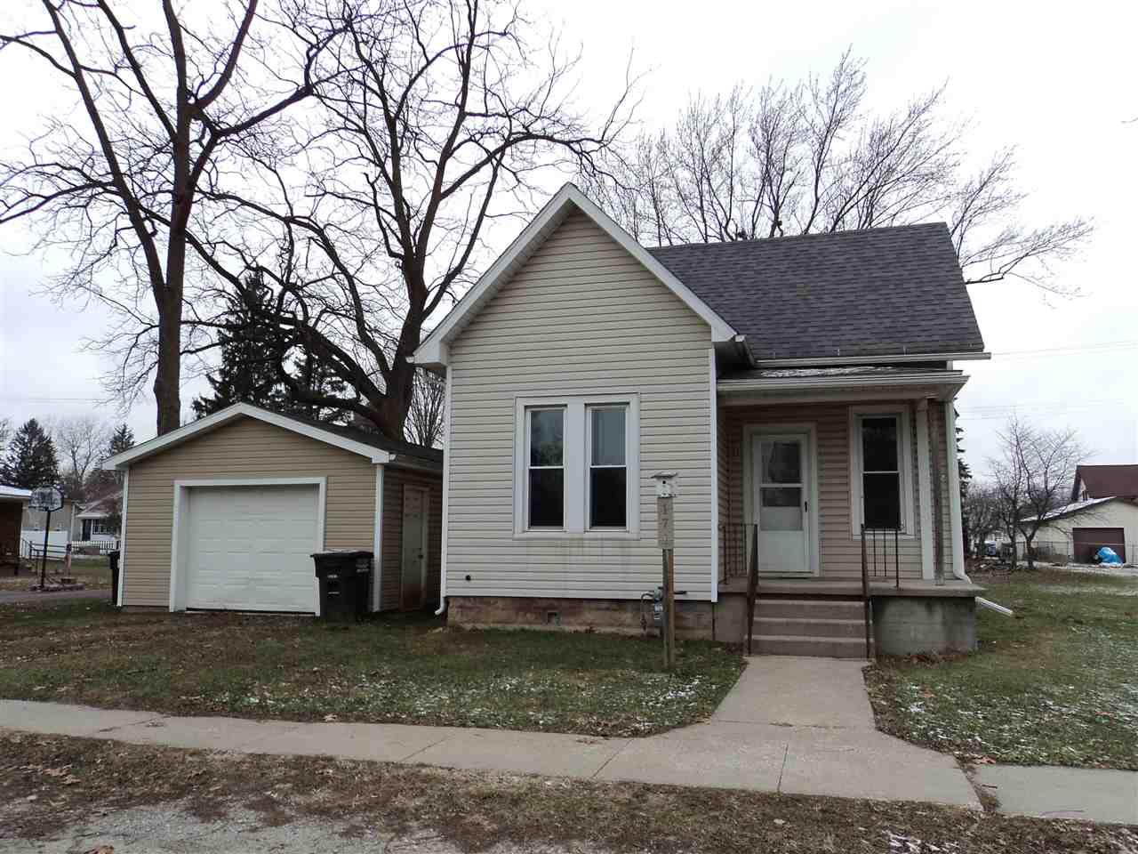171 Walnut - Photo 1