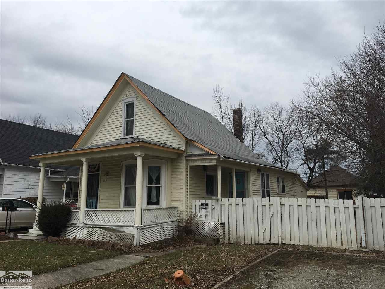 1115 Ward - Photo 1
