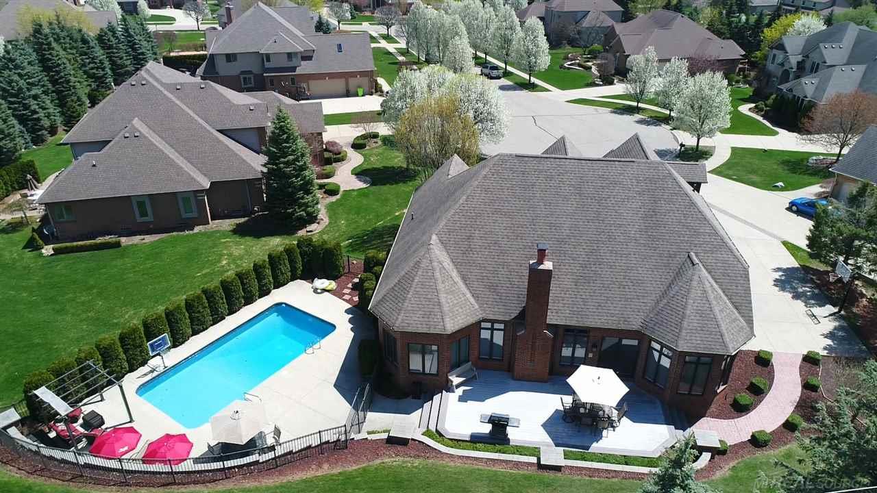 5910 Lakepointe Court - Photo 1
