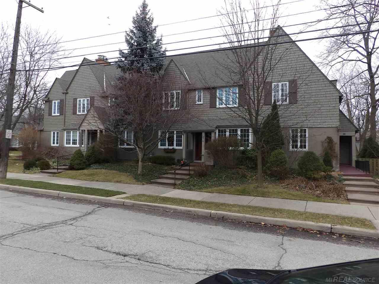 474 Notre Dame - Photo 1