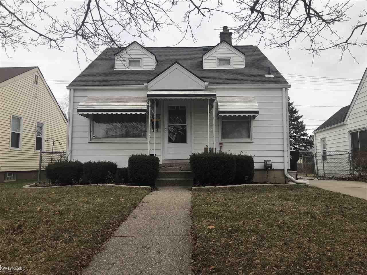 28570 Hillview St - Photo 1