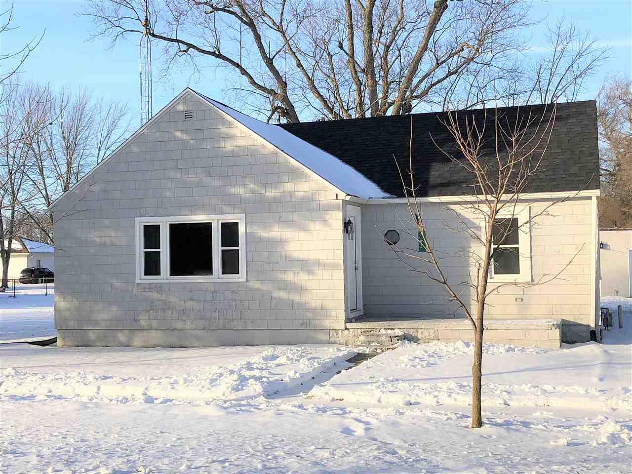 182 Vesey - Photo 1