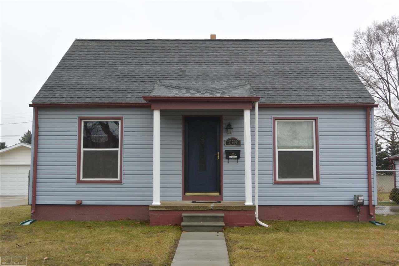 21300 Hillcrest - Photo 1