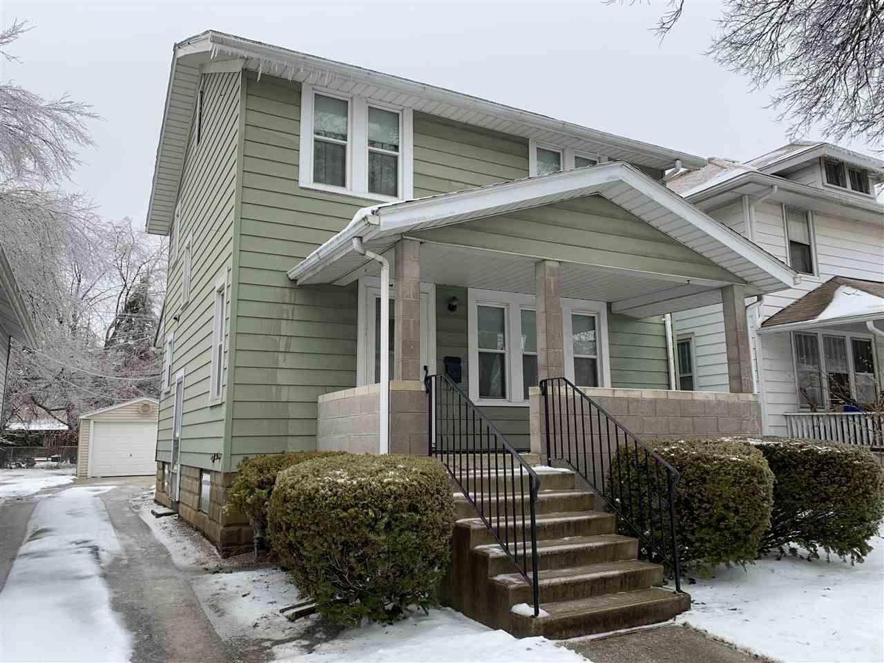 515 Riverview - Photo 1