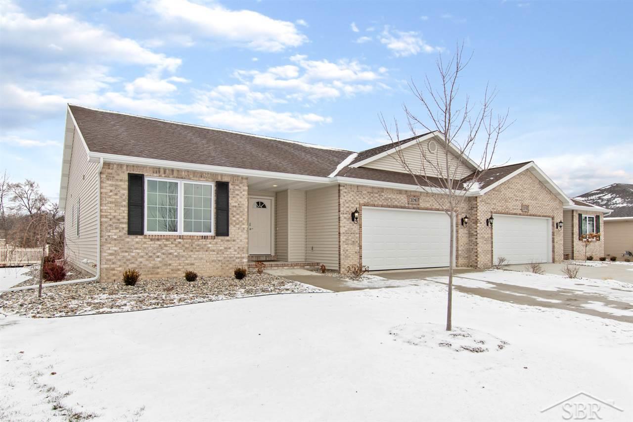 3016 Mackinaw Meadows - Photo 1