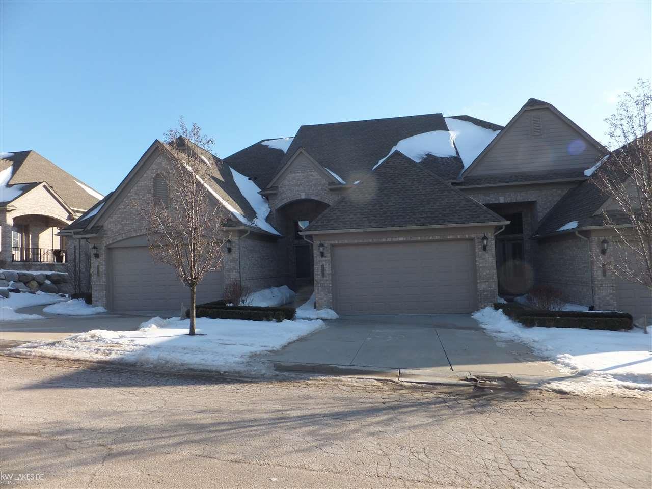5652 Knob Hill Circle - Photo 1