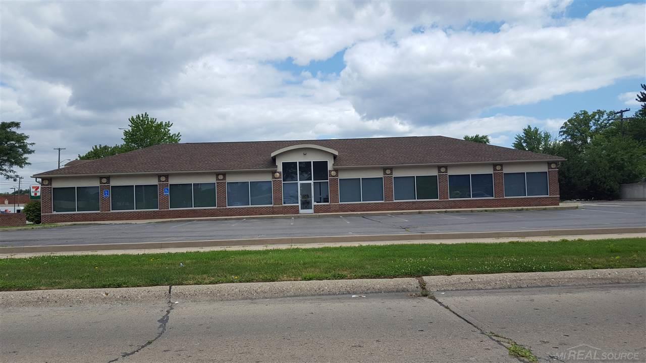 21600 Harper - Photo 1