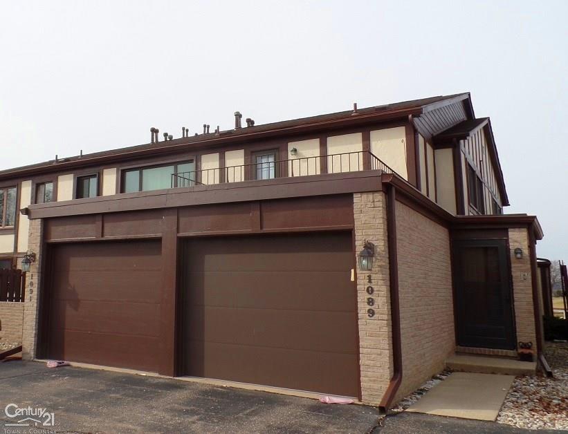 1089 Country Club - Photo 1