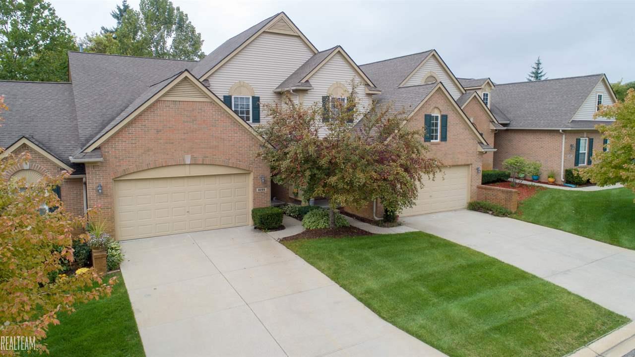 8205 Springdale - Photo 1