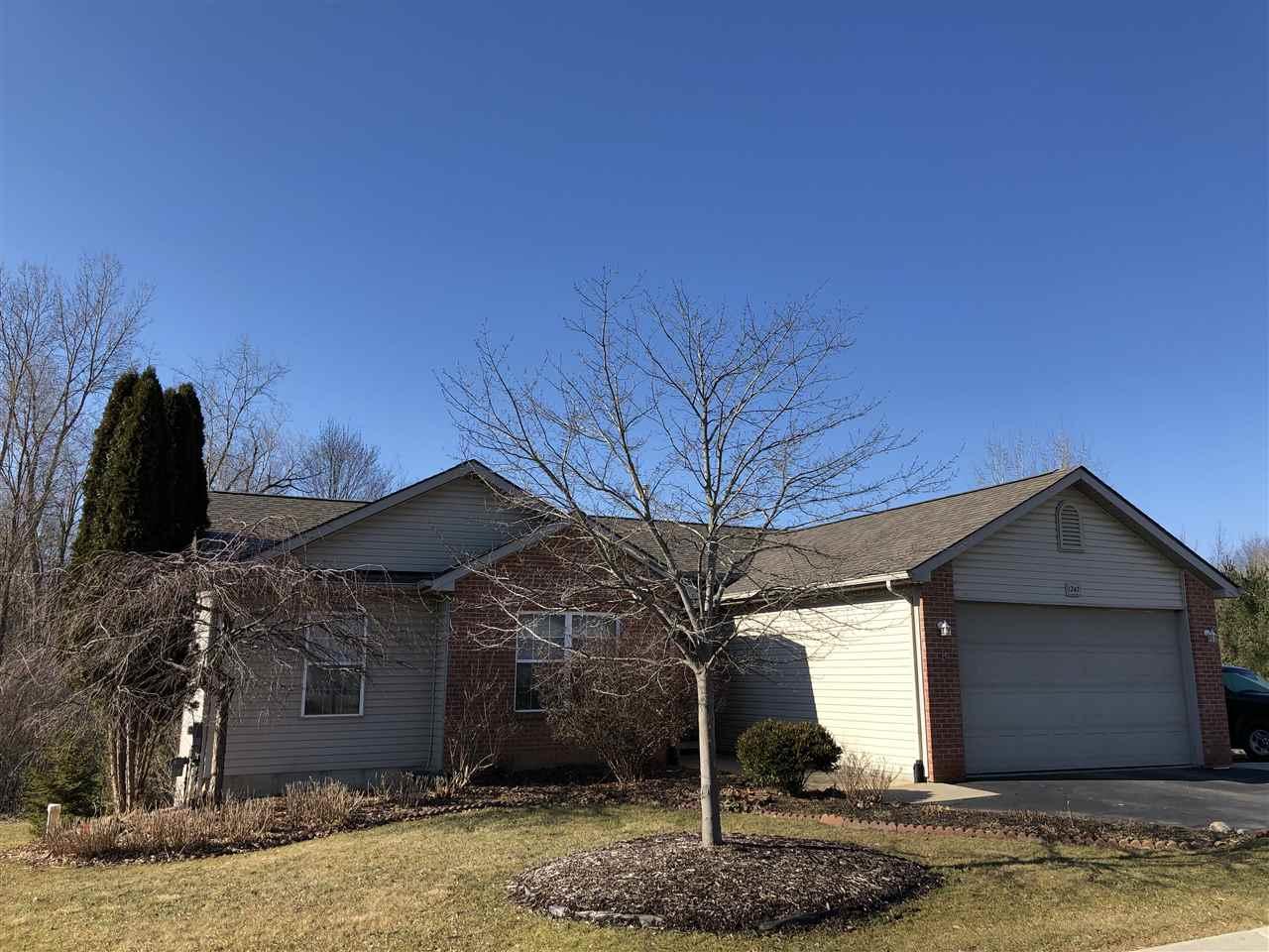 1247 Crystal Pointe Circle - Photo 1