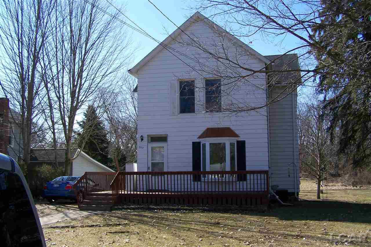 317 Marshall St - Photo 1