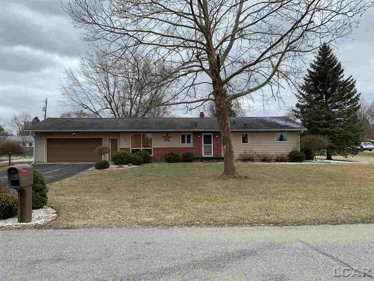 2303 Greenview Dr - Photo 1