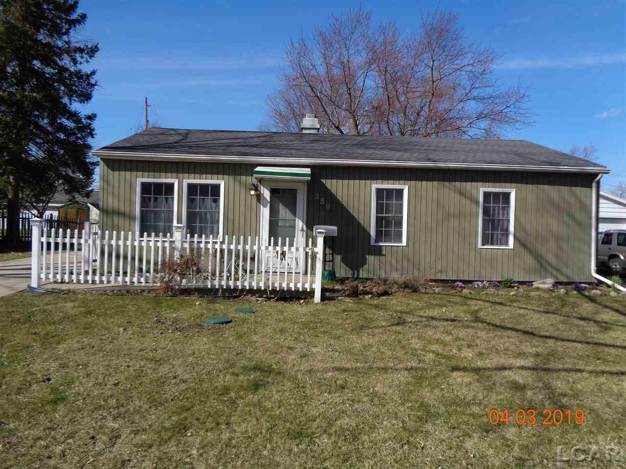 359 April Lane - Photo 1