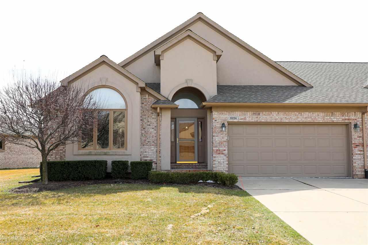 15224 Hunters Pointe Dr - Photo 1