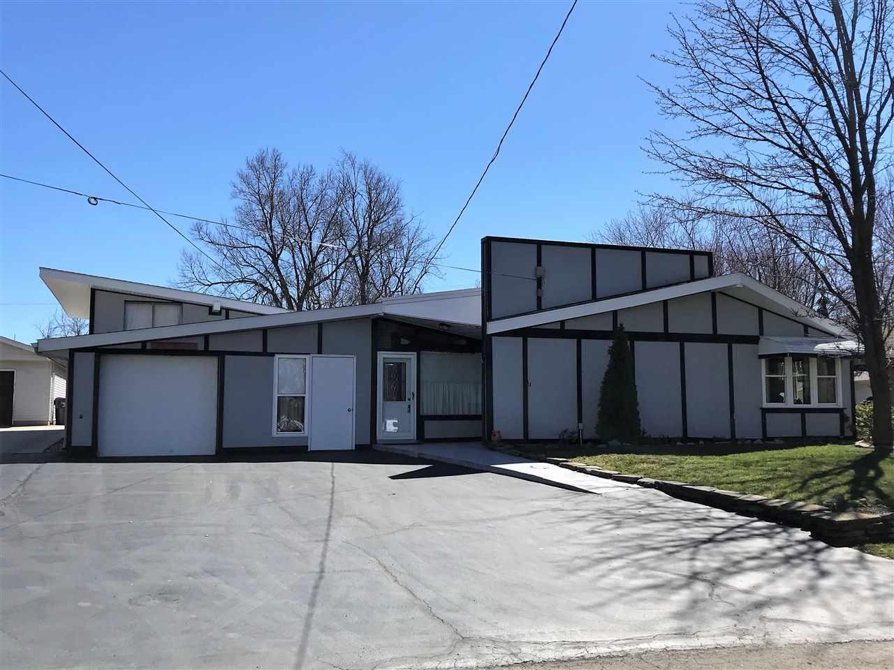 6480 Edgewater - Photo 1