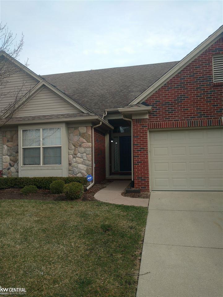 6749 Lexington Ave North - Photo 1