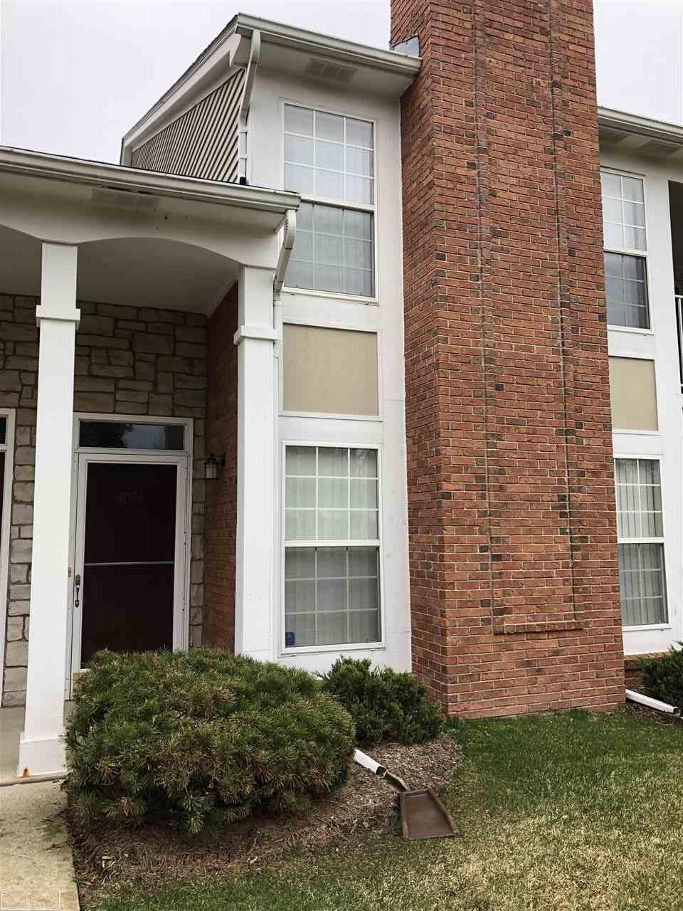4043 Berkshire Dr - Photo 1