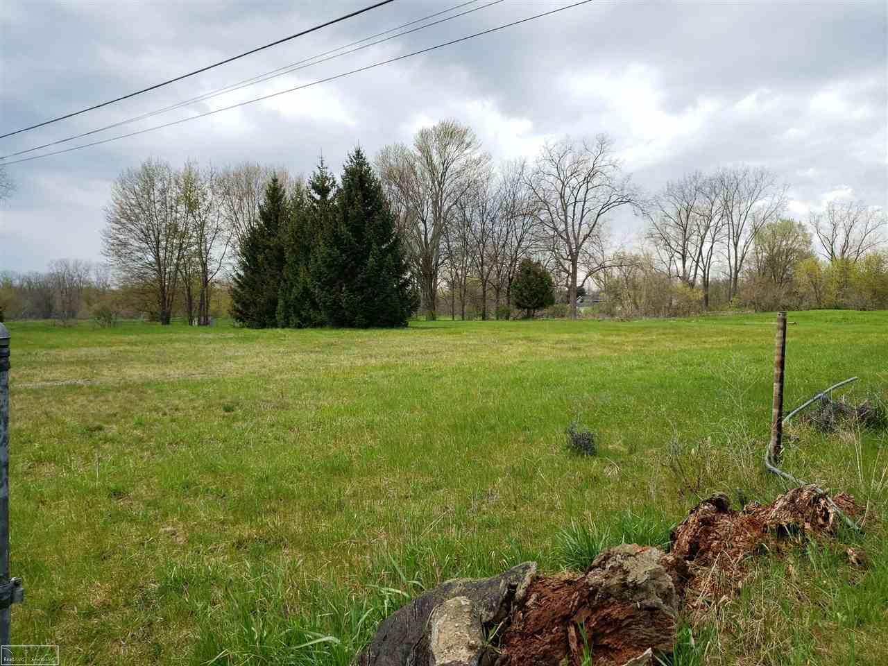 5745 Lakshore Rd - Photo 1
