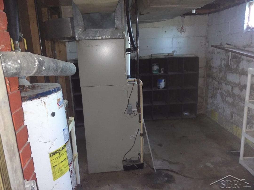 3481 Mallory - Photo 1