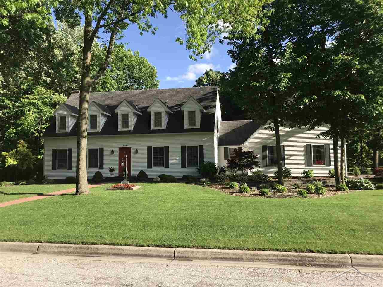 3810 Hamlet - Photo 1