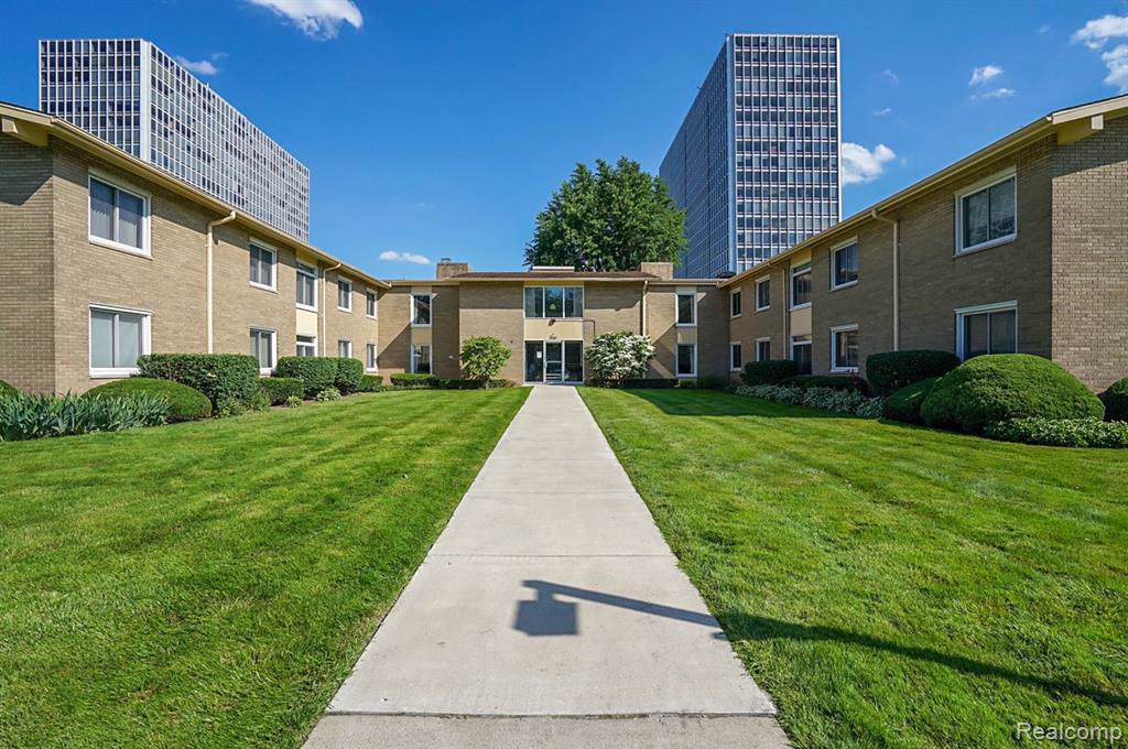 1550 Cherboneau Plc - Photo 1