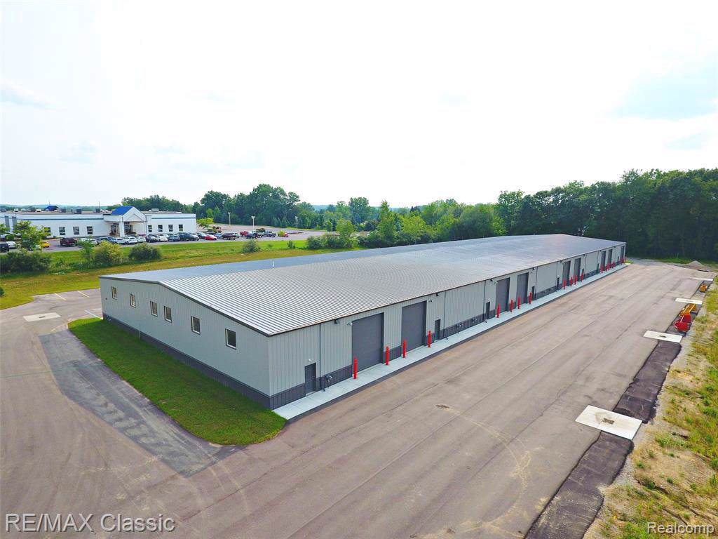1400 Enterprise Dr - Photo 1