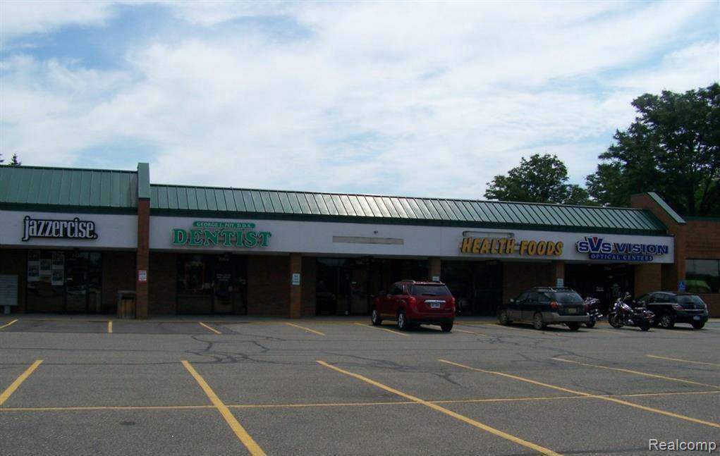 7300 Highland Rd - Photo 1