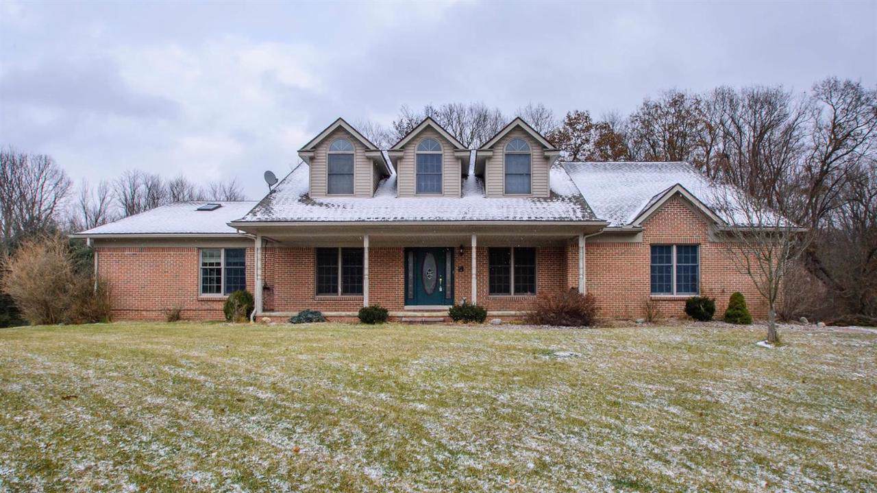 6080 Hickory Ln - Photo 1