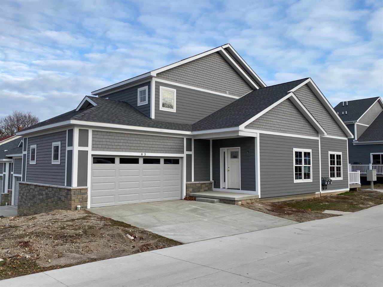 108 Henry St - Photo 1