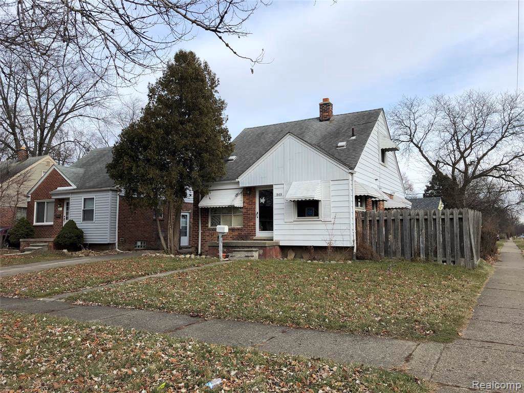 869 John Daly St - Photo 1