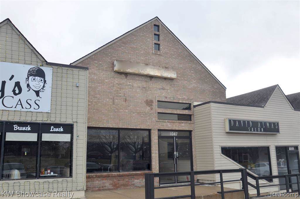 1047 Cass Lake Rd - Photo 1