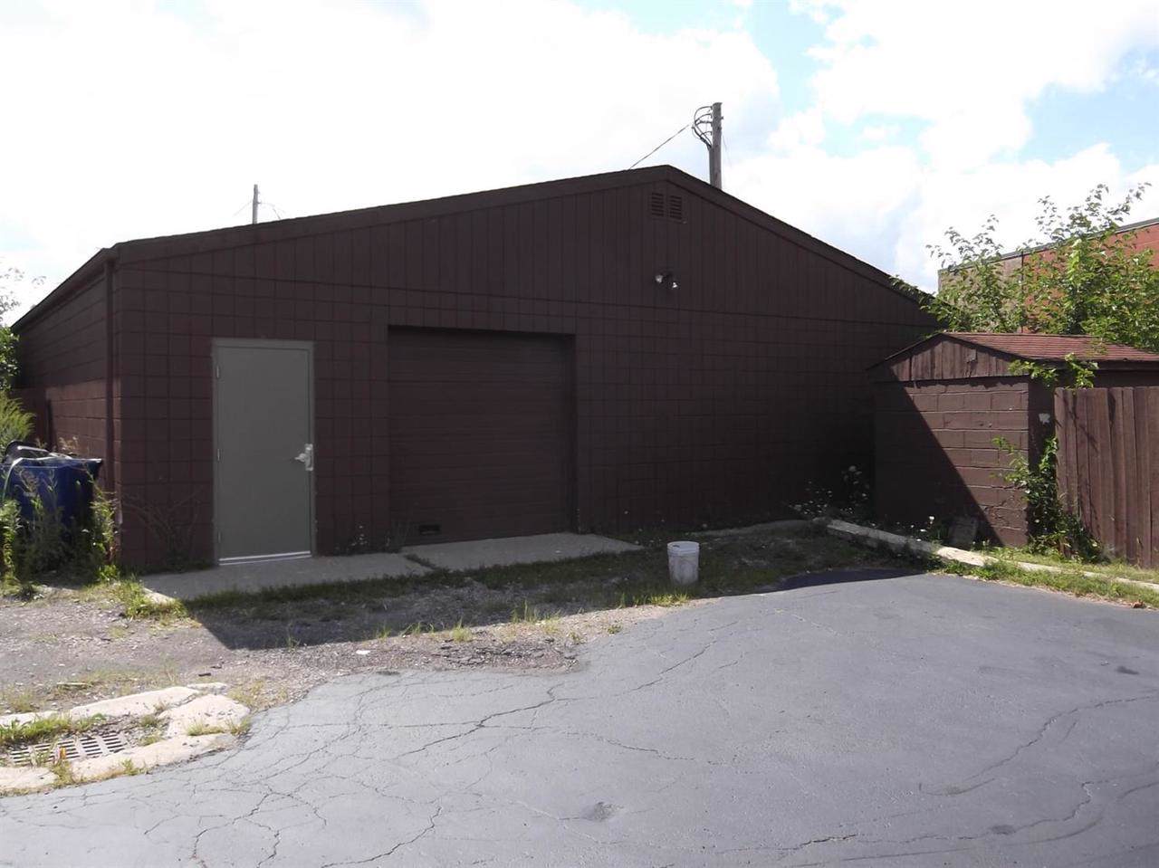 2452 Stadium Blvd - Photo 1
