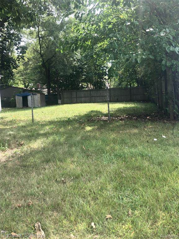 998 Hayes Ave - Photo 1