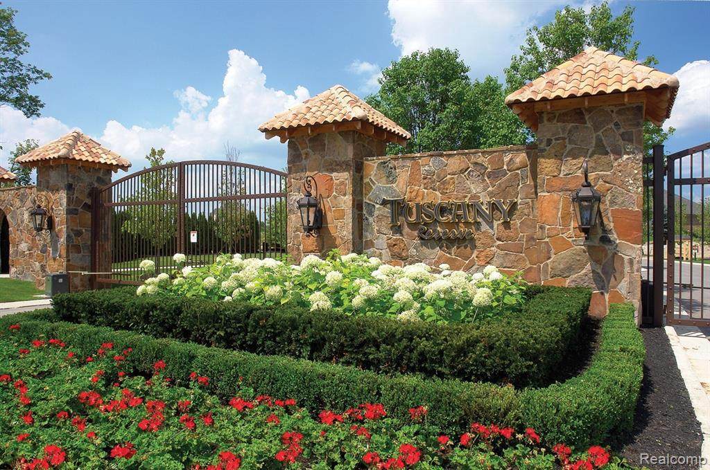 48810 Castello Crt - Photo 1