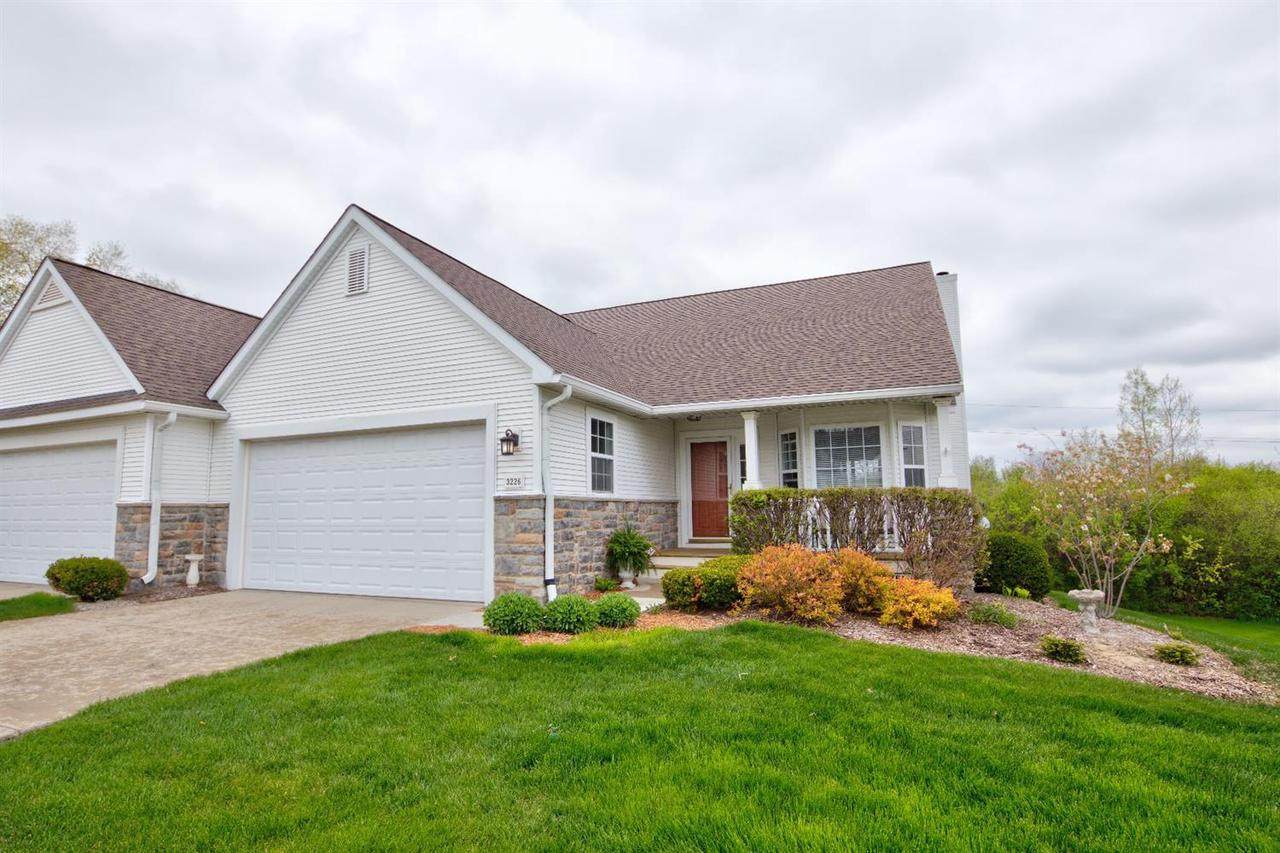 3226 Chamberlain Cir - Photo 1