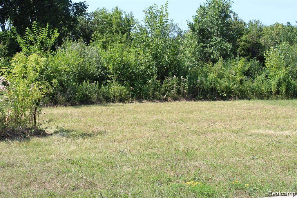 2280 Scenic Hollow Dr - Photo 1