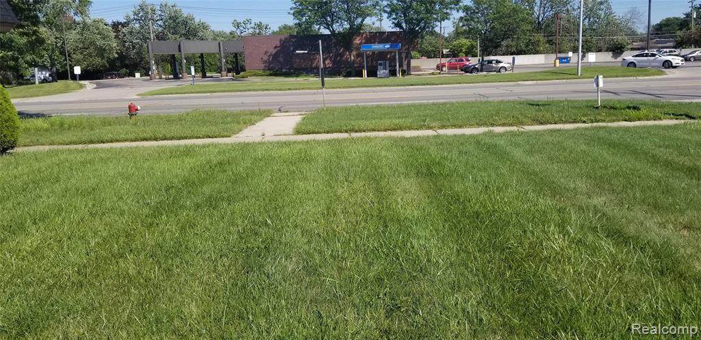 VACANT Harper - Photo 1