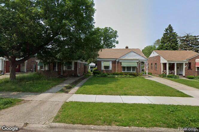 18697 Glastonbury Rd - Photo 1