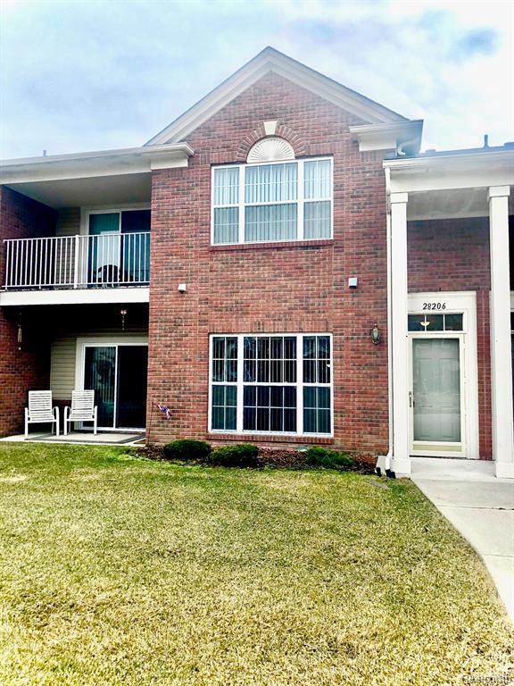 28206 Pointe Ln - Photo 1