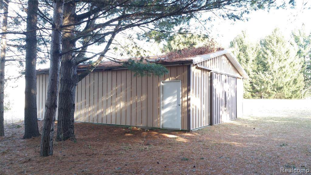 6152 Old State Rd - Photo 1