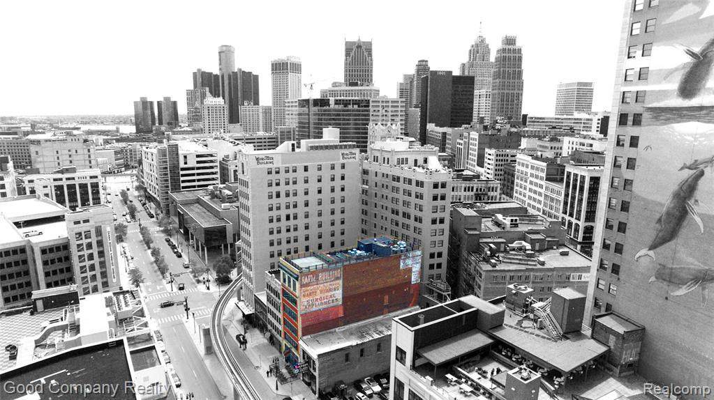 1529 Broadway St - Photo 1