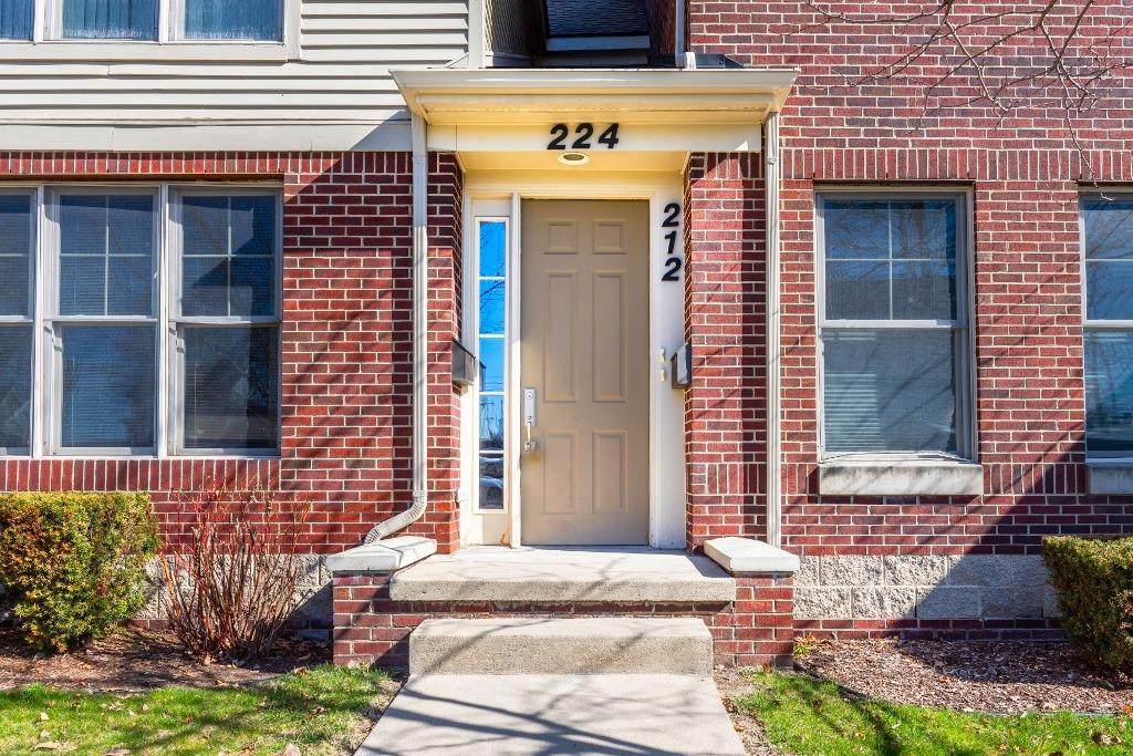 212 Snyder Ave - Photo 1