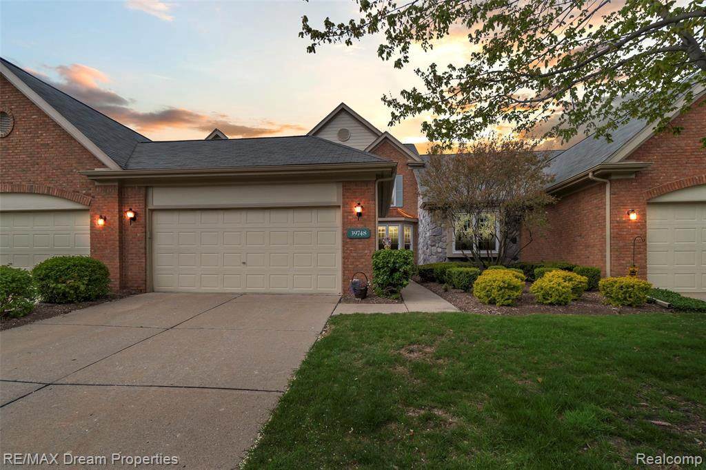 39748 Village Run Dr - Photo 1