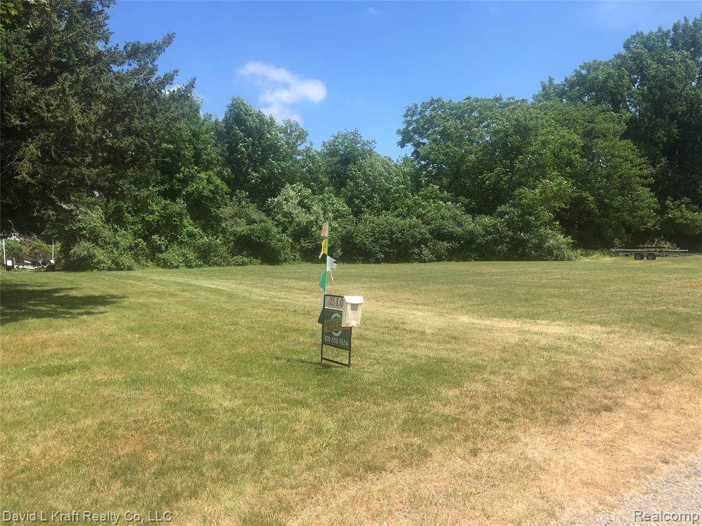6364 Lee Dr - Photo 1