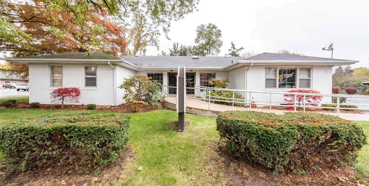 610 Brown - Photo 1